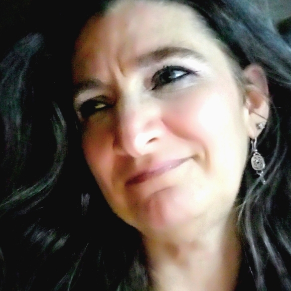 Meet your Posher, Tina - Picture 5 of 5